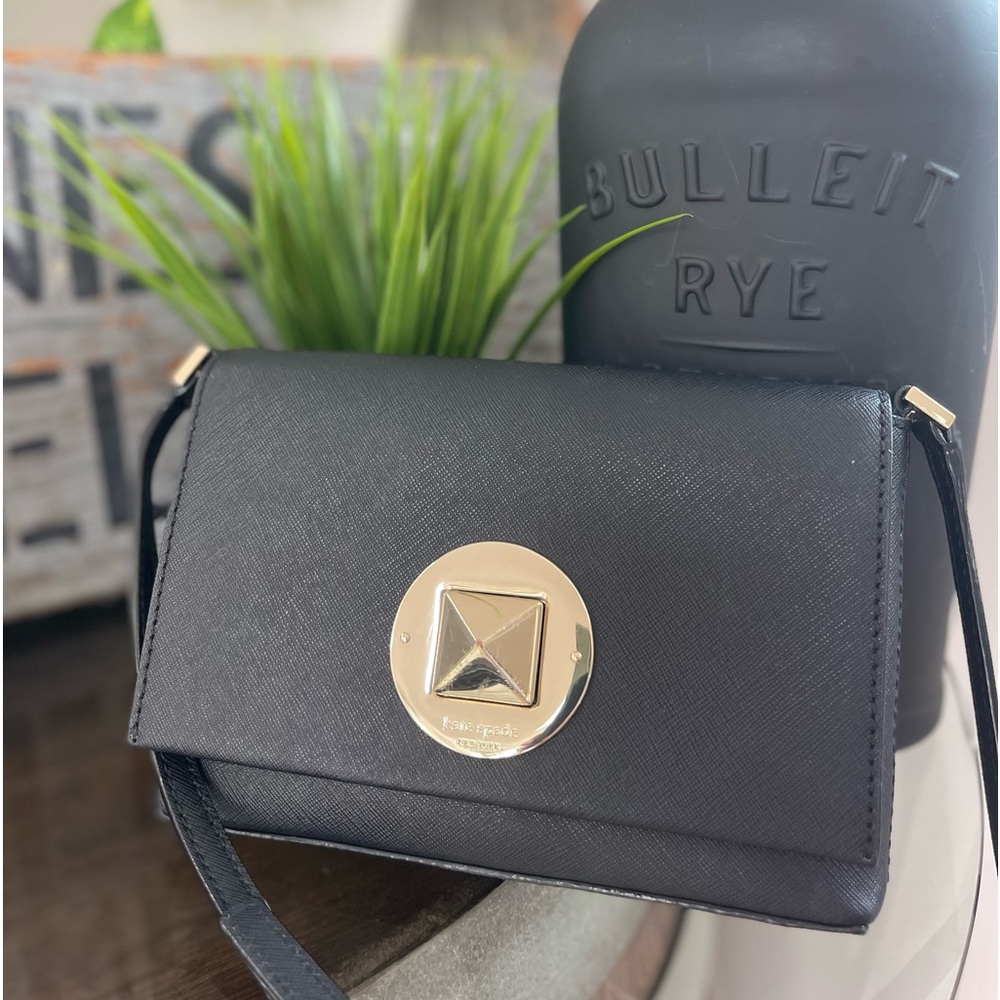 Kate Spade black Newbury purse with gold hardware
